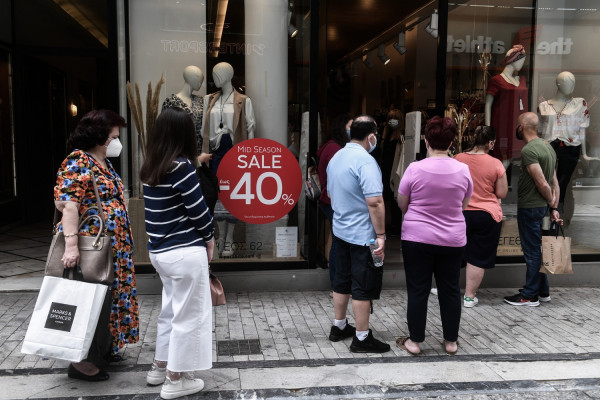 Κορονοϊός: 1.402 νέα κρούσματα σήμερα 17/5, 56 νεκροί, 647 διασωληνωμένοι (βίντεο)