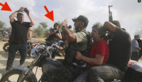Πόλεμος στη Μέση Ανατολή: ΜΚΟ «βλέπει» φωτορεπόρτερ που ήξεραν ήδη για την επίθεση της 7ης Οκτωβρίου, εξηγήσεις ζητά το Ισραήλ