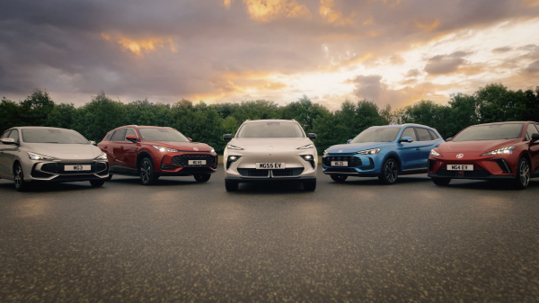 Απογειώθηκε η MG το 2025: 43% αύξηση πωλήσεων και πρωτιά του ZS Max Hybrid+