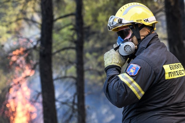 Δωρεάν εξετάσεις στους κατοίκους της Εύβοιας που εκτέθηκαν σε μικροσωματίδια