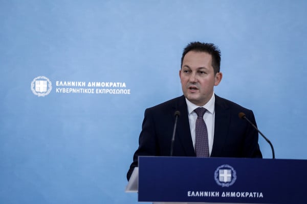 Πέτσας: Αντικοινωνική συμπεριφορά η επιλογή συμπολιτών μας να μετακινηθούν στην επαρχία