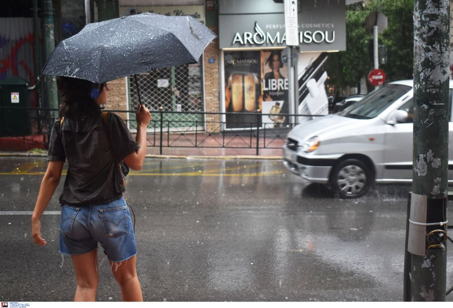 Καλοκαιρία τέλος: Βροχές, καταιγίδες και 7 μποφόρ μέχρι την Παρασκευή - Ο καιρός στην Αττική