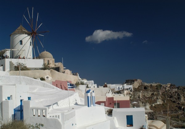 Το απόρρητο σχέδιο για 14.500 ελέγχους από την εφορία στα νησιά