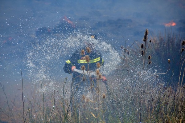 Σε ύφεση πυρκαγιά στο Πόρτο Ράφτη