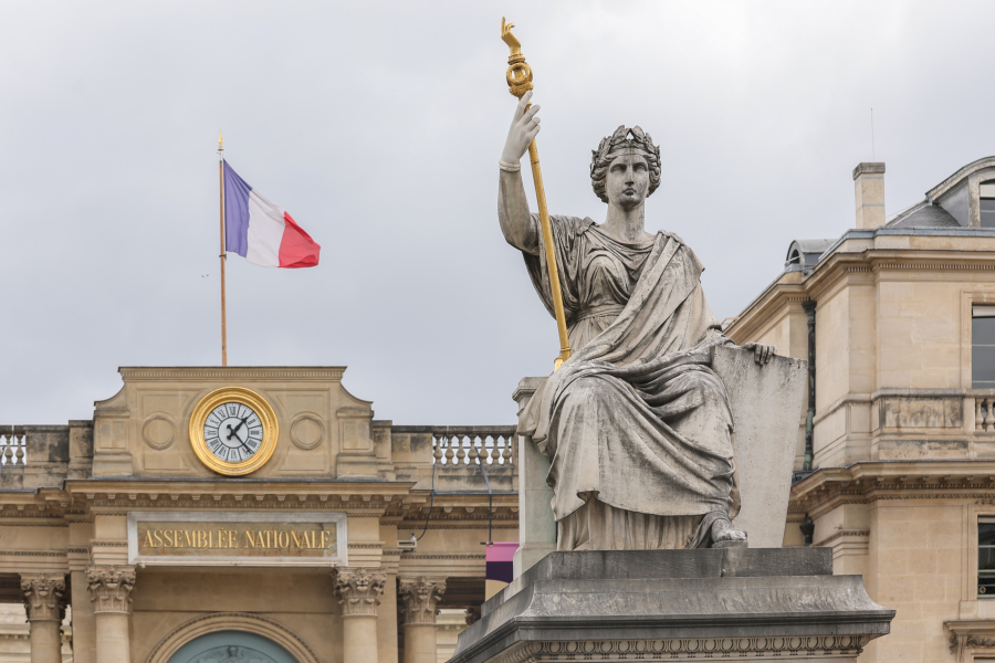 Τι διακυβεύεται στις γαλλικές εκλογές: Το ρίσκο του Μακρόν βάζει στην πρίζα την Ευρώπη
