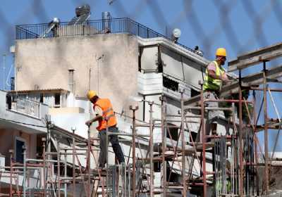 Έξω από το υπ. Εργασίας οι οικοδόμοι - Ζητούν συνάντηση με τον Γ. Κατρούγκαλο