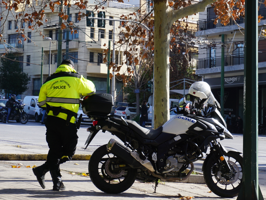 Έβγαλε μαχαίρι 13χρονος σε μαγαζί εστίασης και απείλησε τον υπάλληλο