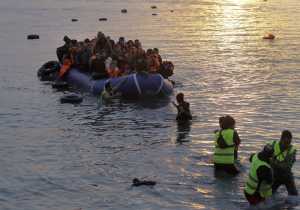 Συνεχίζονται οι μικρές ροές μεταναστών προς την Μυτιλήνη