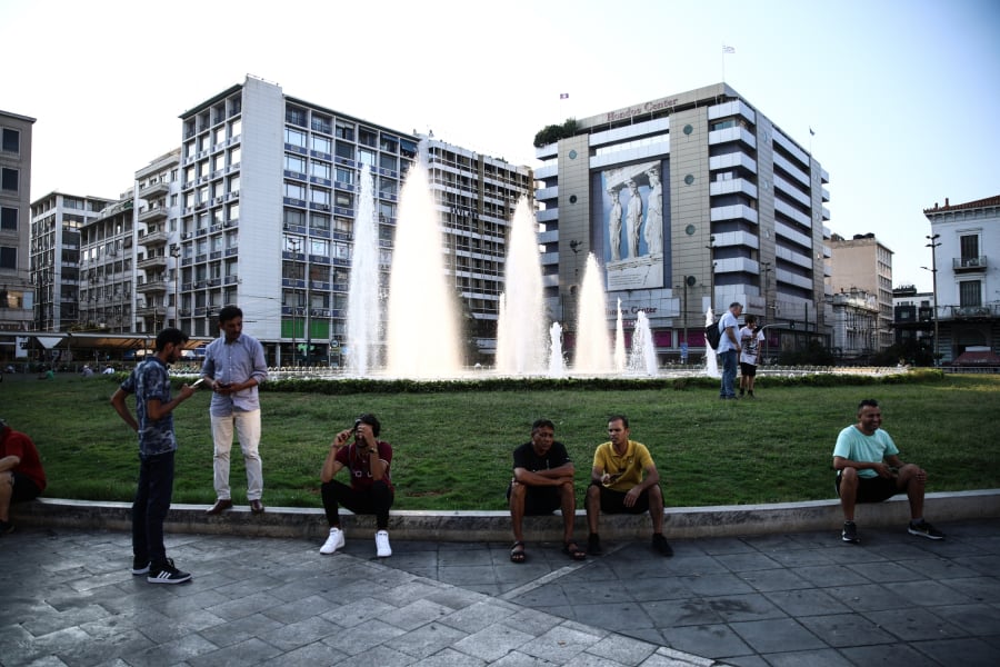 Χιλιάδες αιτούντες άσυλο δεν έχουν λάβει το μηναίο βοήθημα των 75 ευρώ