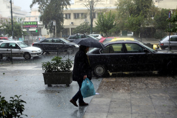 Κακοκαιρίας συνέχεια.. Επιμένει ο άστατος καιρός - Βροχές, καταιγίδες και χαλάζι και σήμερα Τετάρτη