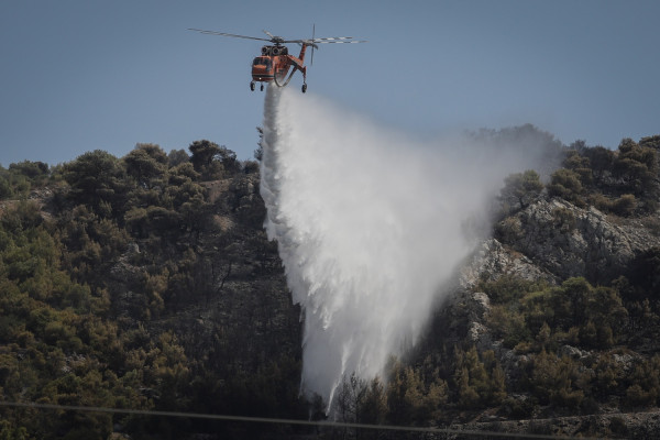 Υψηλός κίνδυνος πυρκαγιάς για αύριο Τρίτη σε 12 περιοχές της χώρας (χάρτης)