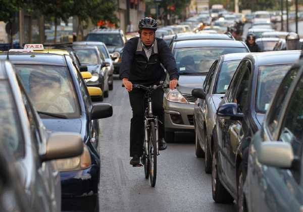 Πάρκινγκ στο κέντρο της Αθήνας με εφαρμογή στο smartphone