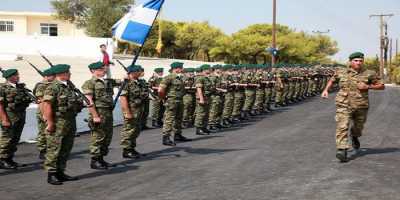 Η απόφαση για τους ενστόλους αφορά μόνο τους στρατιωτικούς