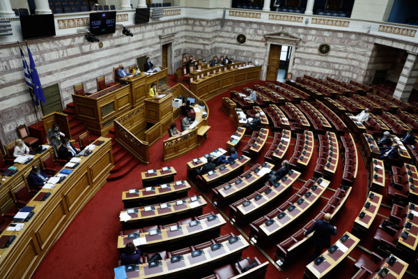 Καβγάς Ραγκούση - Γεραπετρίτη για τις καταλήψεις: «Μέσο αυτοπροστασίας των μαθητών»