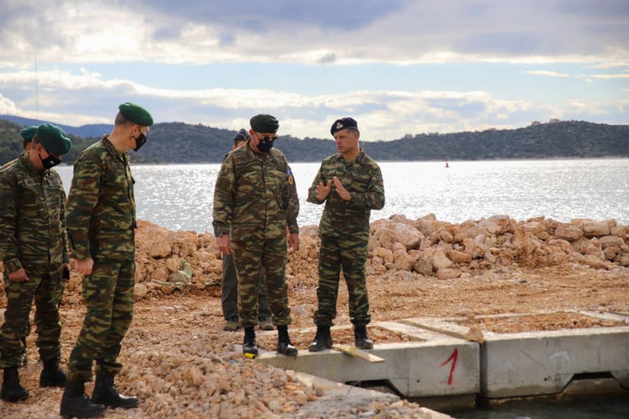 Φλώρος: Χριστουγεννιάτικες επισκέψεις σε μονάδες και φυλάκια του Δ΄ Σώματος Στρατού