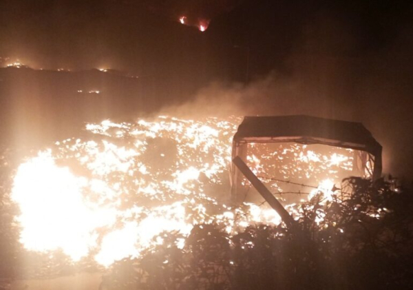 Φωτιά στην Κάρπαθο: Σε εξέλιξη μέσα στον ΧΥΤΑ