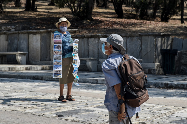 Και επίσημα αυτόφωρο για όσους υποκινούν την μη χρηση μάσκας - Παρέμβαση για τους αρνητές