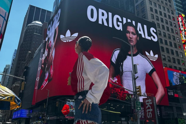 H Adidas «έκοψε» τη Μπέλα Χαντίντ από την καμπάνια της