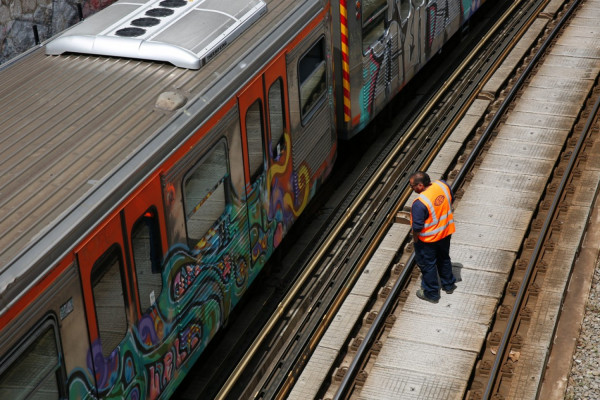 Πρωτομαγιά: Χωρίς ηλεκτρικό, λεωφορεία, τρόλεϊ και τρένα - Δεμένα όλα τα πλοία