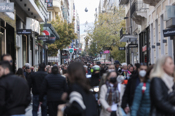 Ανοιχτά και αυτή την Κυριακή τα καταστήματα: Tο εορταστικό ωράριο σε σούπερ μάρκετ και mall