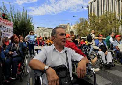 Τα δικαιώματα των ΑμεΑ όταν ταξιδεύουν με αεροπλάνο