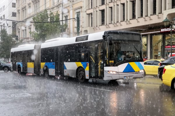 Έκτακτο δελτίο καιρού: Ραγδαία μεταβολή με καταιγίδες, κεραυνούς και χαλάζι