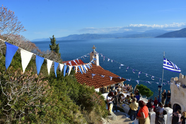 Παρατείνεται για έξι μήνες ο χαμηλός ΦΠΑ σε Λέσβο, Σάμο, Χίο, Κω και Λέρο