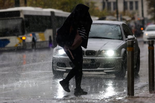 Καιρός: Θα ανοίξουν οι ουρανοί - Συνεχίζεται το νέο κύμα κακοκαιρίας - Πού θα βρέξει