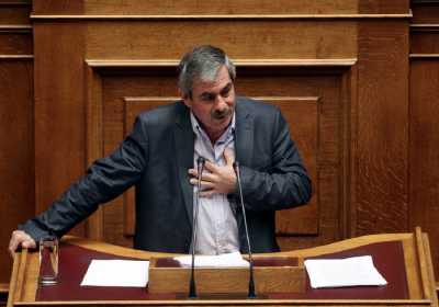 Πετράκος: Χάνουμε παντού την προστασία για τη Φέτα και τις Ελιές Καλαμάτας