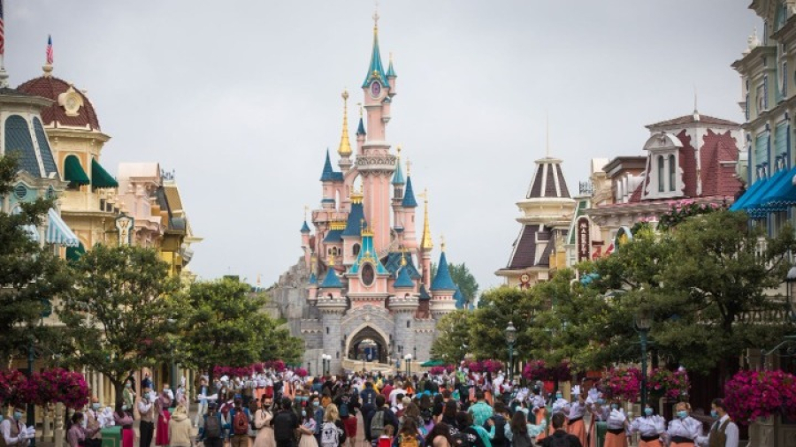 Η Disneyland Paris θα φιλοξενήσει για πρώτη φορά επίδειξη μόδας