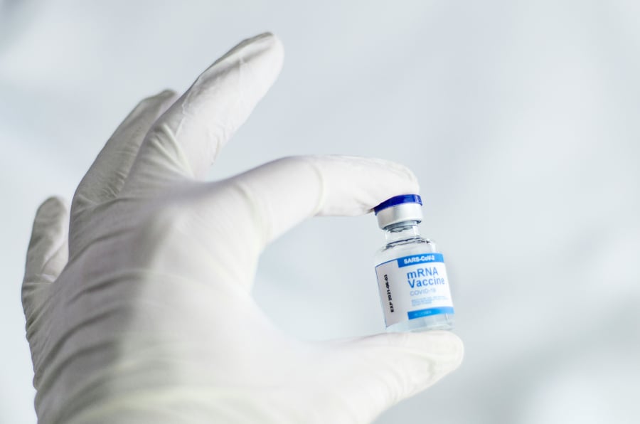 Έρχεται νέο συνδυαστικό εμβόλιο για κορονοϊό και γρίπη