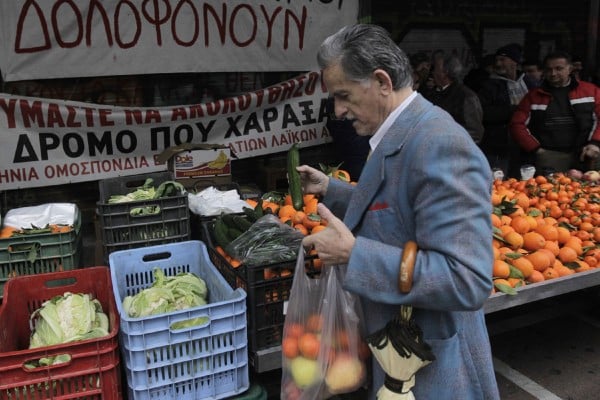 Δέσμευση-μαμούθ κηπευτικών στη λαχαναγορά του Ρέντη