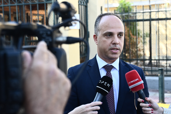 Ισχυρό πονοκέφαλο στην κυβέρνηση προκαλεί ο Κεσσές- Τι απαντά ο ...Άδωνις!
