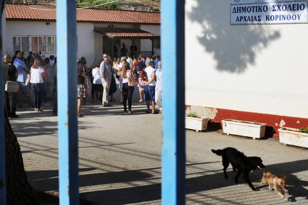 Αστυνομικοί πρόλαβαν νέο «χτύπημα» με ναφθαλίνη σε Γυμνάσιο