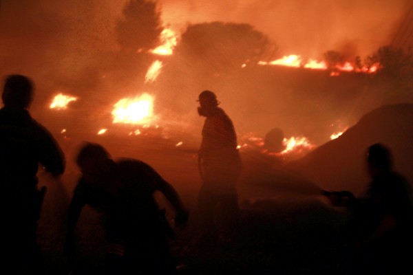 Στον ανακριτή τρεις Ρομά που κατηγορούνται για εμπρησμό στην Κέρκυρα