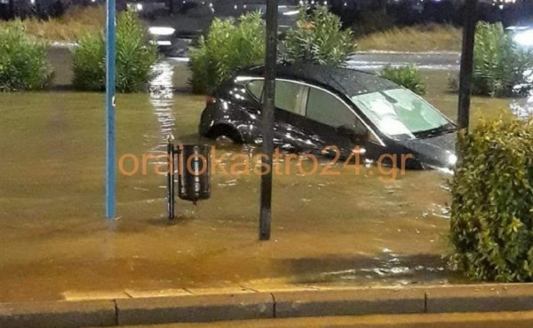 Θεσσαλονίκη: Επί ποδός η Πυροσβεστική - Σοβαρά προβλήματα από την κακοκαιρία (pics+vid)