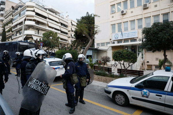 Συνδικαλιστής της ΕΛΑΣ για Νέα Σμύρνη: Αυτές οι εικόνες ντροπιάζουν τον αστυνομικό, γυρνάμε δεκαετίες πίσω