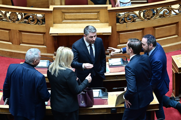 Βαραίνει το κλίμα σε ΣΥΡΙΖΑ και Νέα Αριστερά για τον Ν. Ανδρουλάκη