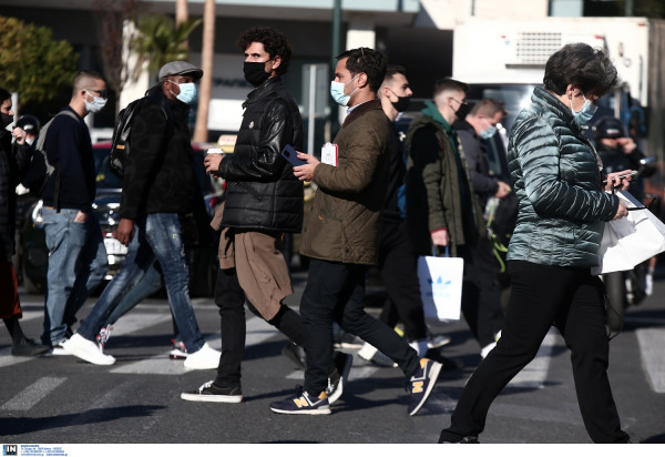 Κρούσματα σήμερα 24/12: Κάτω από 1000 τα νέα κρούσματα, 55 οι νεκροί μέσα σε μια ημέρα