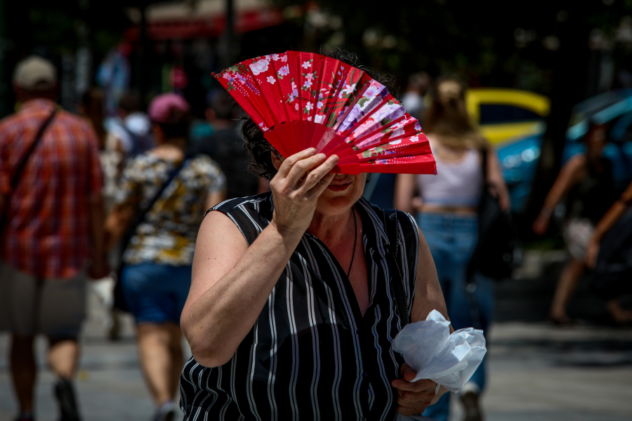 Καύσωνας: Οι 8 περιοχές που «ψήθηκαν» σήμερα με σχεδόν 42αρια