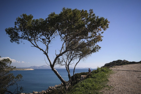 Καιρός: Αγγίζει τους 30 βαθμούς η θερμοκρασία αύριο, Δευτέρα - Αναλυτική πρόγνωση