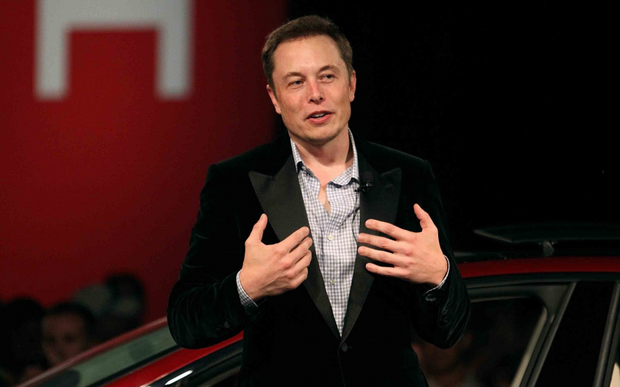 Ο Έλον Μασκ ψάχνει μηχανικούς για την Tesla, η αγγελία στο twitter