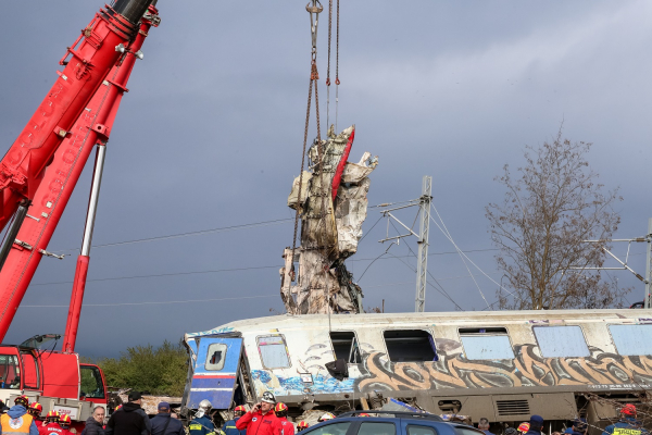 Τέμπη: Ελεύθερος με περιοριστικούς όρους και ο έμπειρος σταθμάρχης