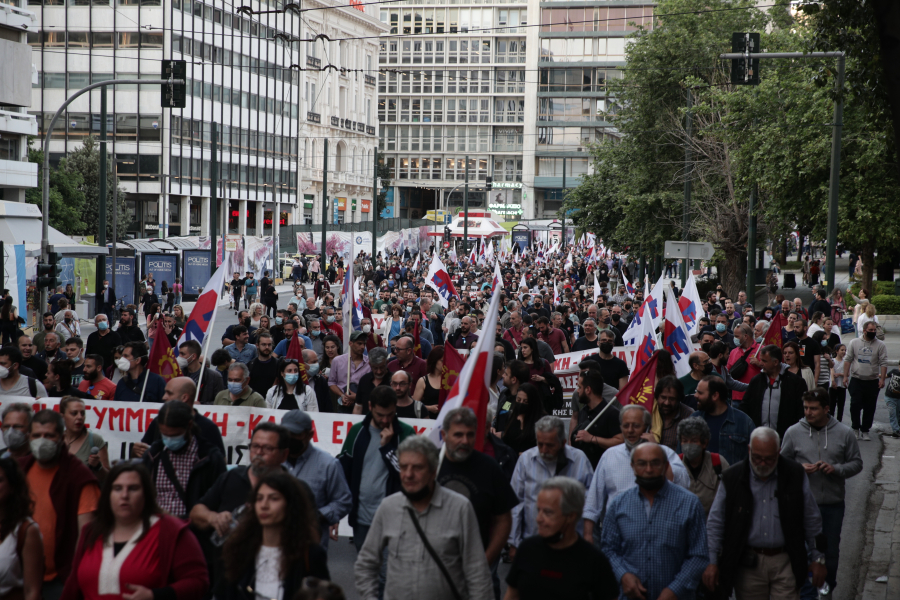 Προπύλαια: Μαζική διαδήλωση κατά της κύρωσης της αμυντικής συμφωνίας με τις ΗΠΑ