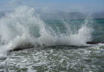 Ισχυροί άνεμοι «σαρώνουν» Ηλεία και Αχαία