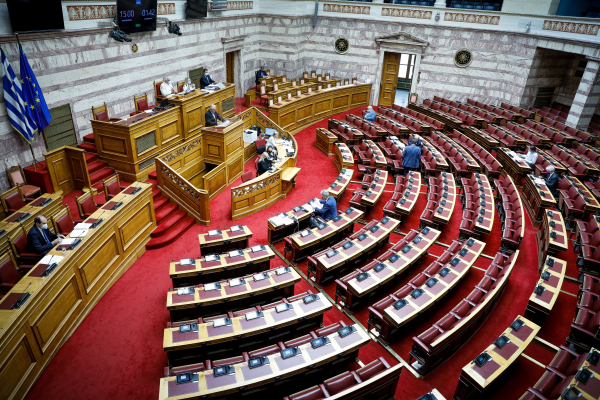 Η Βουλή τίμησε τους πεσόντες στην Κύπρο το 1974