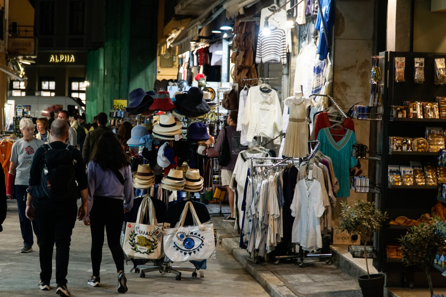 Ανοιχτά τα εμπορικά την Κυριακή 27 Νοεμβρίου -Κατατέθηκε η τροπολογία