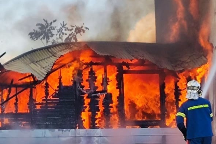 Φωτιά τώρα σε παλιό λατομείο στα Ιωάννινα