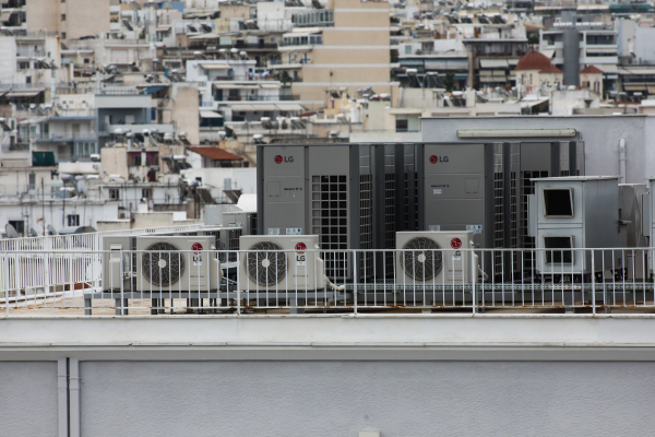 Σε αυτές τις περιοχές διπλασιάζεται το όριο για την απόκτηση της «Χρυσής Βίζας»