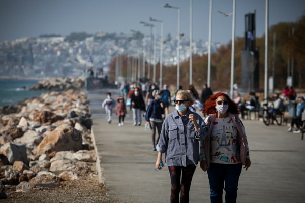 Τείχος ανοσίας ήταν και πάει: Πως «χάθηκε» η ευκαιρία να προστατευτούμε από τον κορονοϊό